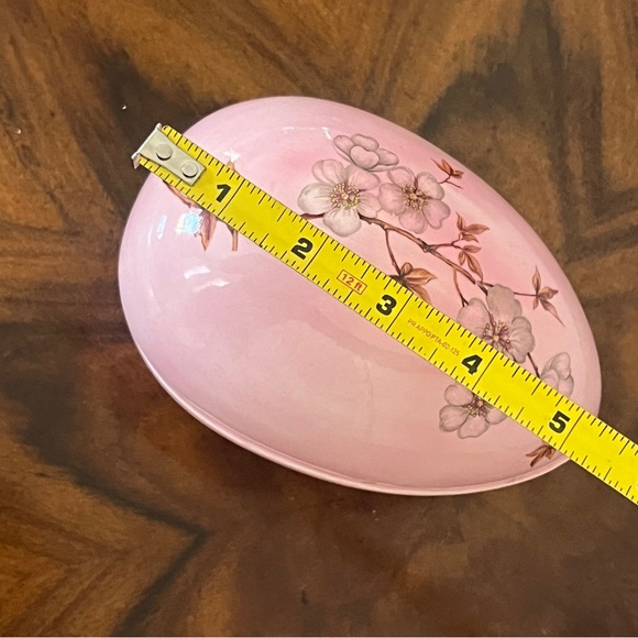 Chinese Cherry Blossom Hand Painted Porcelain Egg - Picture 8 of 10